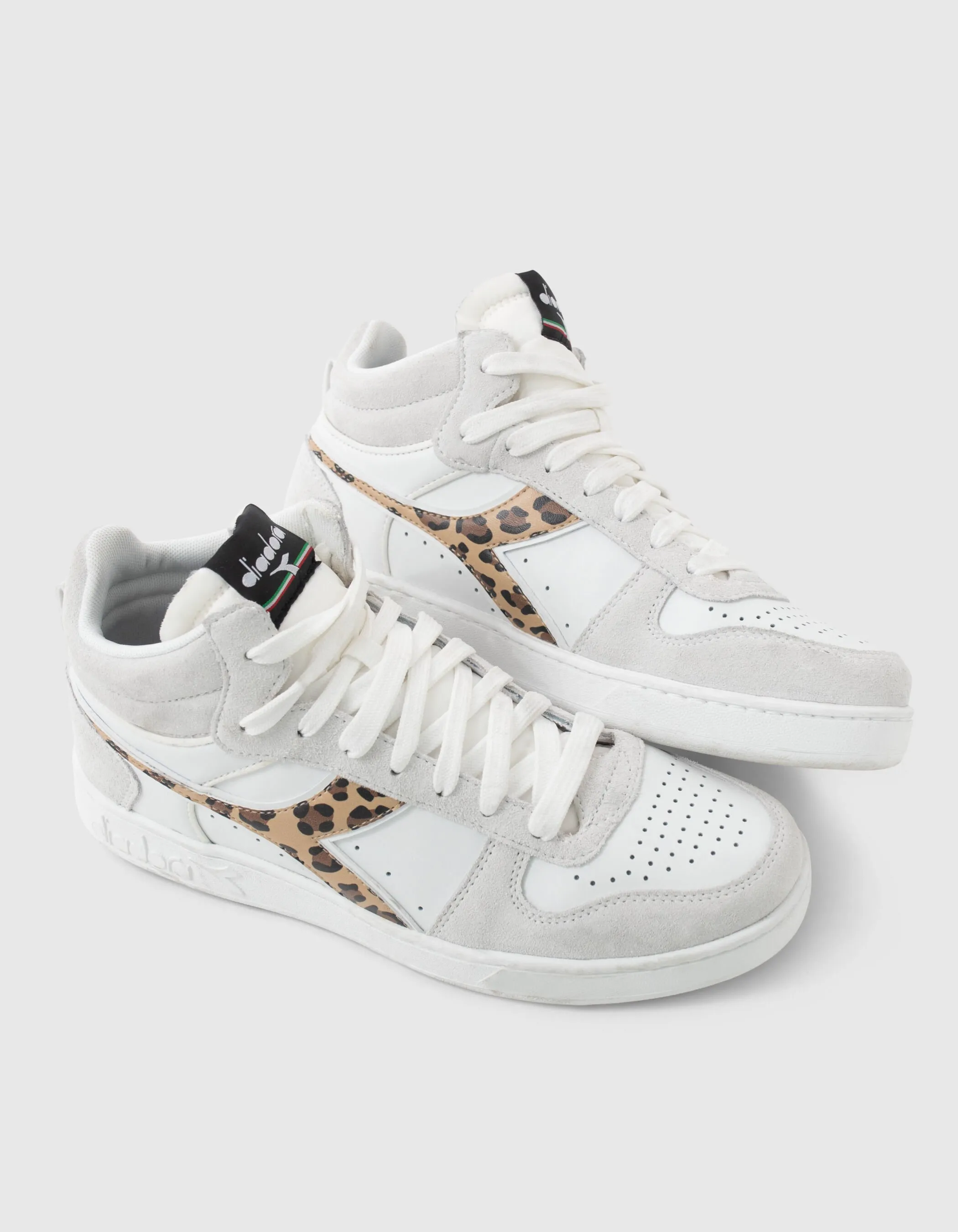 Baskets blanches et imprimé léopard IKKS X DIADORA femme