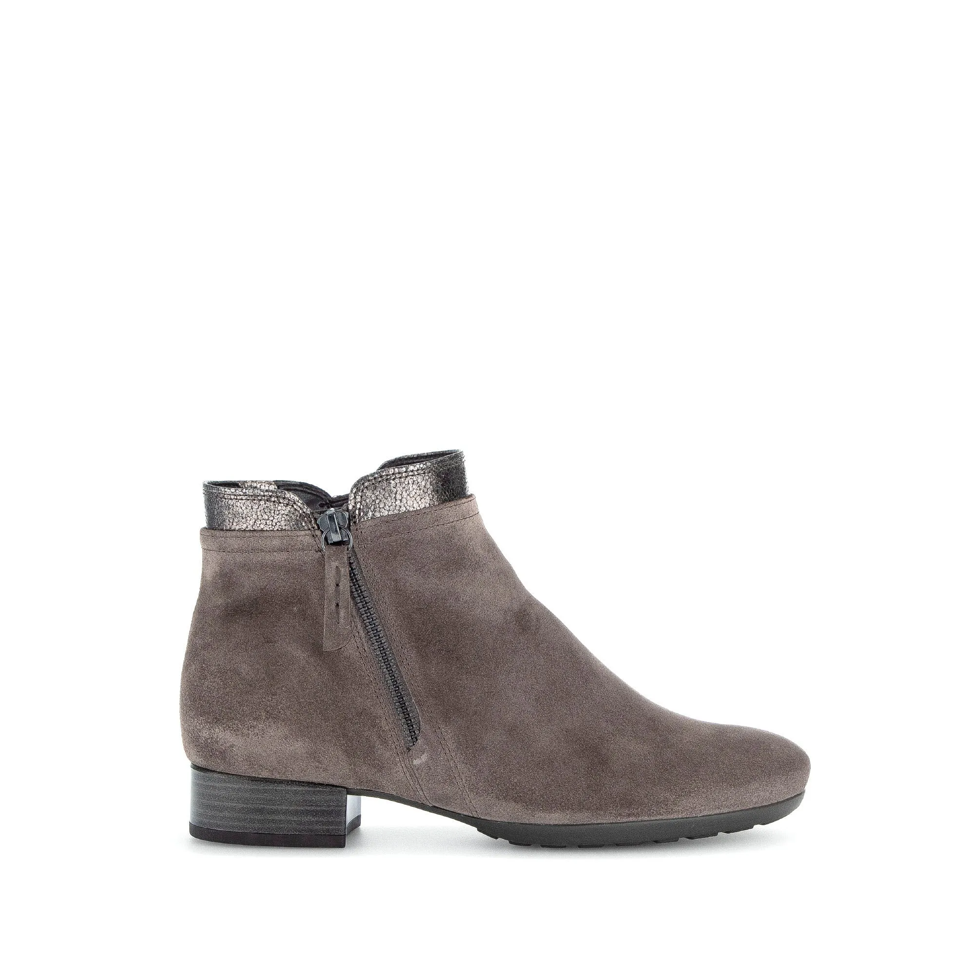 Bottines grises en cuir velours