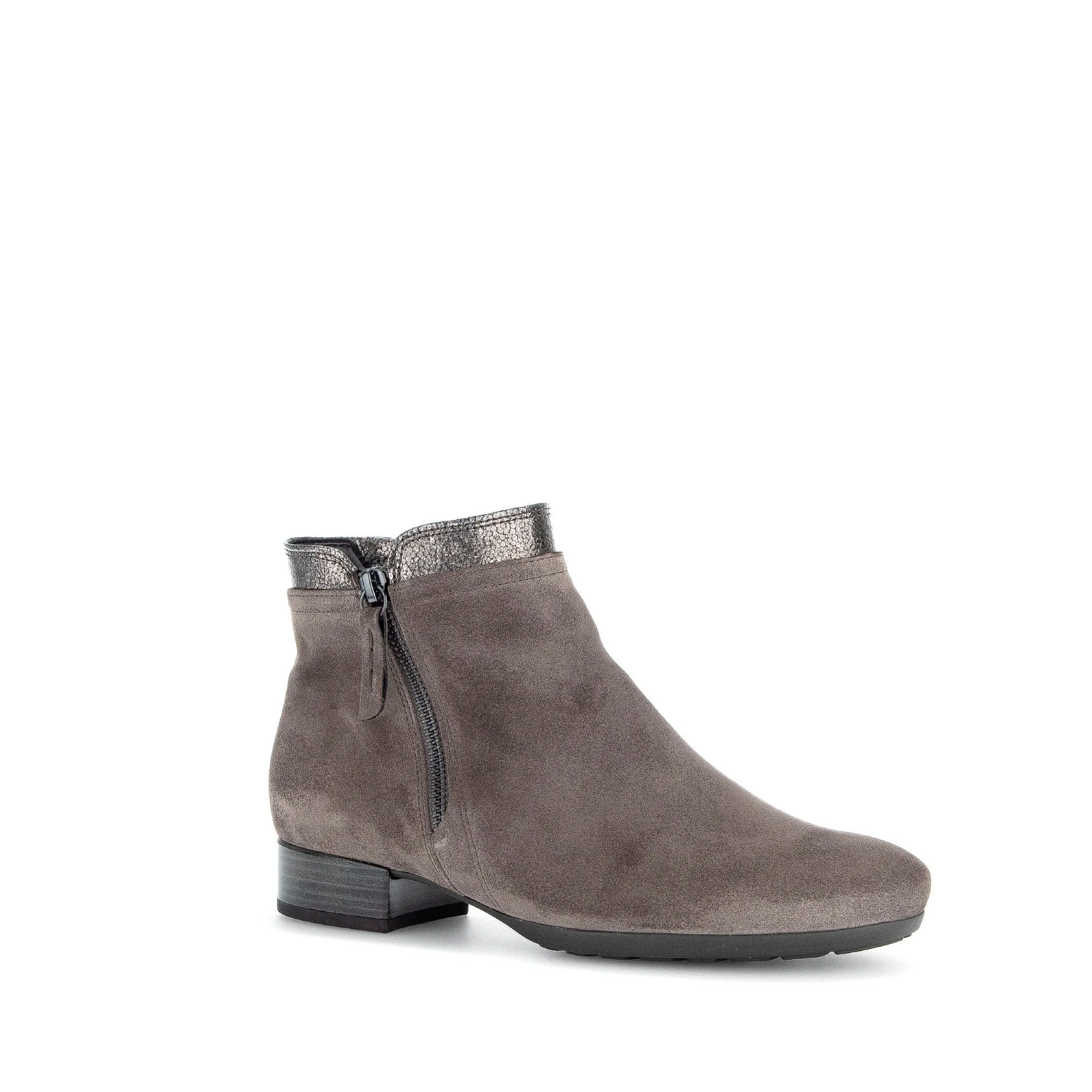 Bottines grises en cuir velours