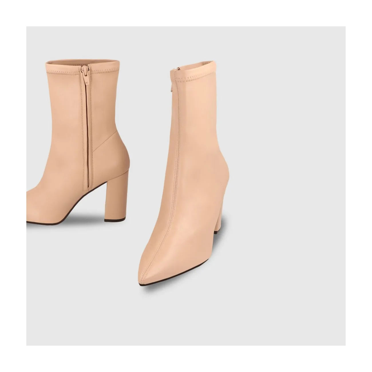 Bottines nude effet cuir élastique pour femme avec détail de surpiqûres sur le devant | Chaussures femme LODI en ligne.