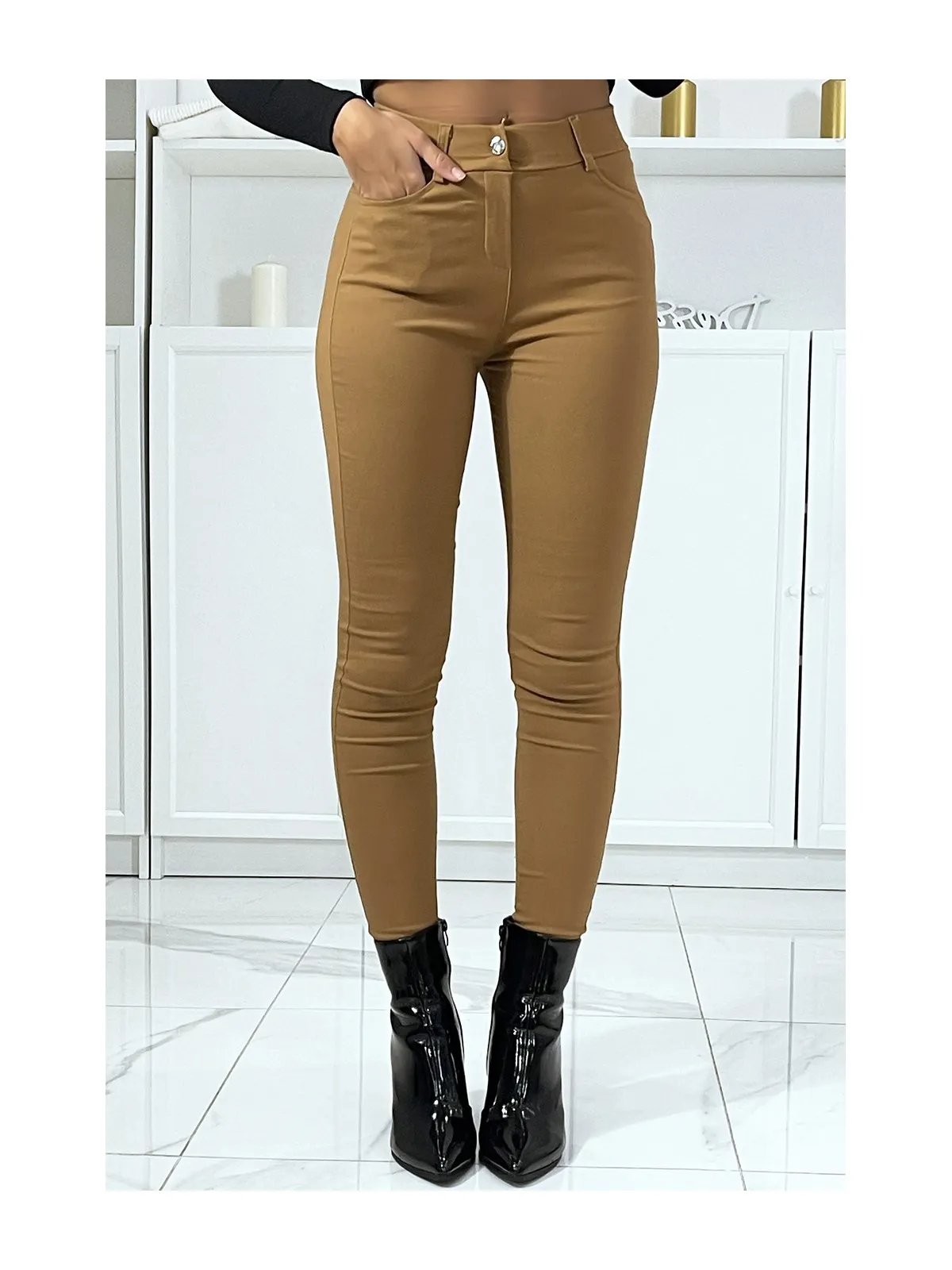 Pantalon slim camel en strech très extensible avec poches