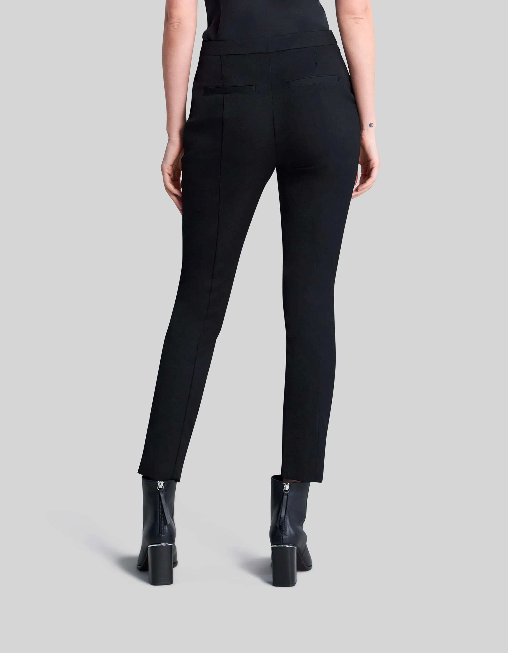 Pantalon slim en twill noir fente devant femme