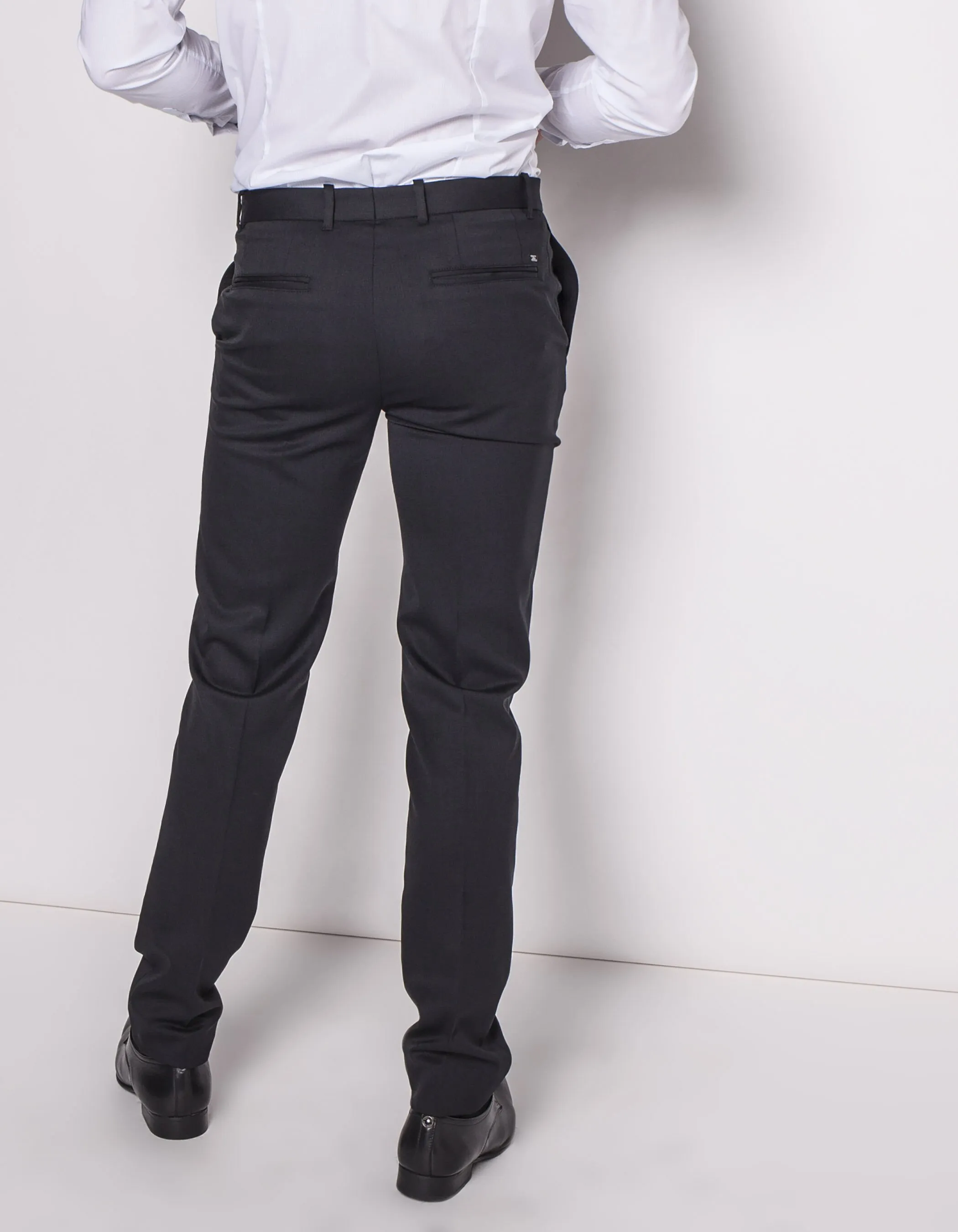 Pantalon slim noir homme