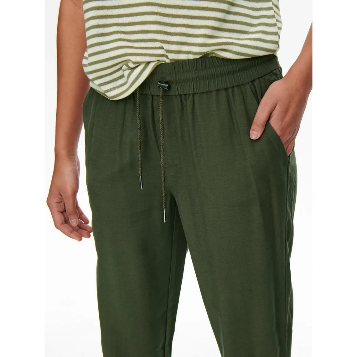 Pantalon vert Mia | 3 Suisses