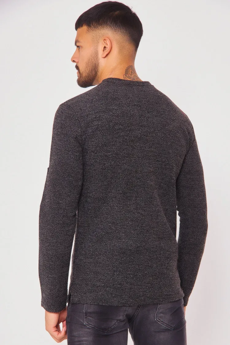 Pull gris foncé effet maille avec poches