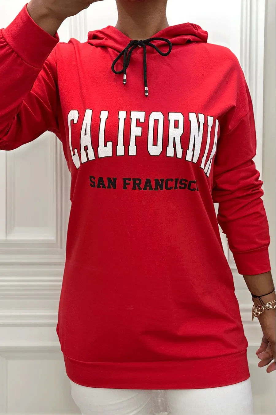 Sweat à capuche rouge avec écriture CALIFORNIA